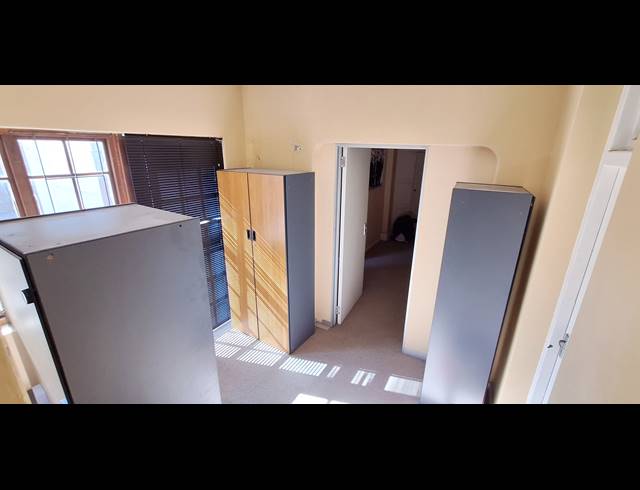 178M² BUILDING FOR SALE IN GQEBERHA CENTRAL